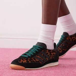 Adidas SL 72 OG Cheetah Leopard Print Sneakers with Black and Collegiate Green